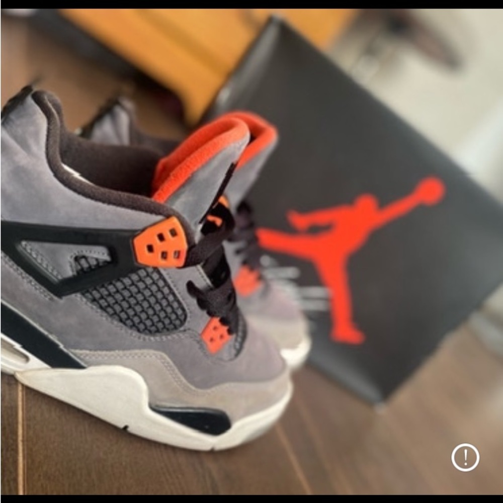 Jordan 4 inflared